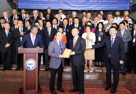 In September of 2013, Yang Jiechi, Chinese State Councilor, Conferred Silk Road Humanist Cooperation