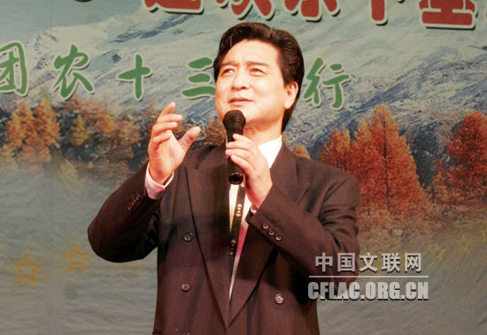 罗秉松表演《口技.中国文联网 郑荣健 摄